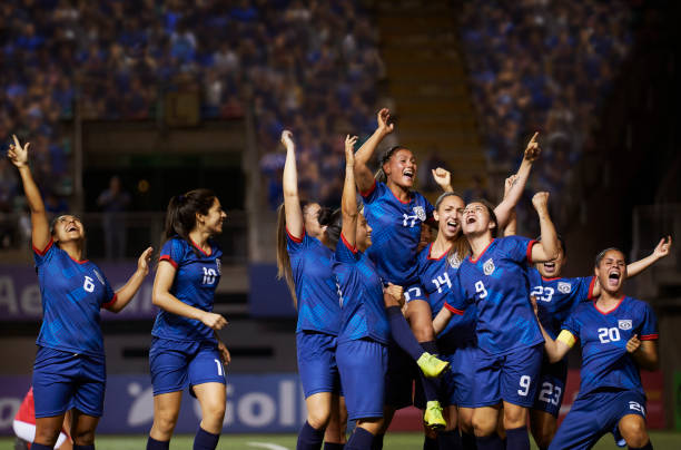 科瓦奇提出 科瓦奇提出